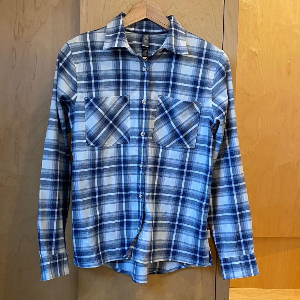 Mountain Hardware Shirt